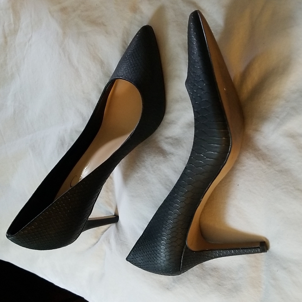 Jessica Simpson Levin Black size 10 Heels EUC